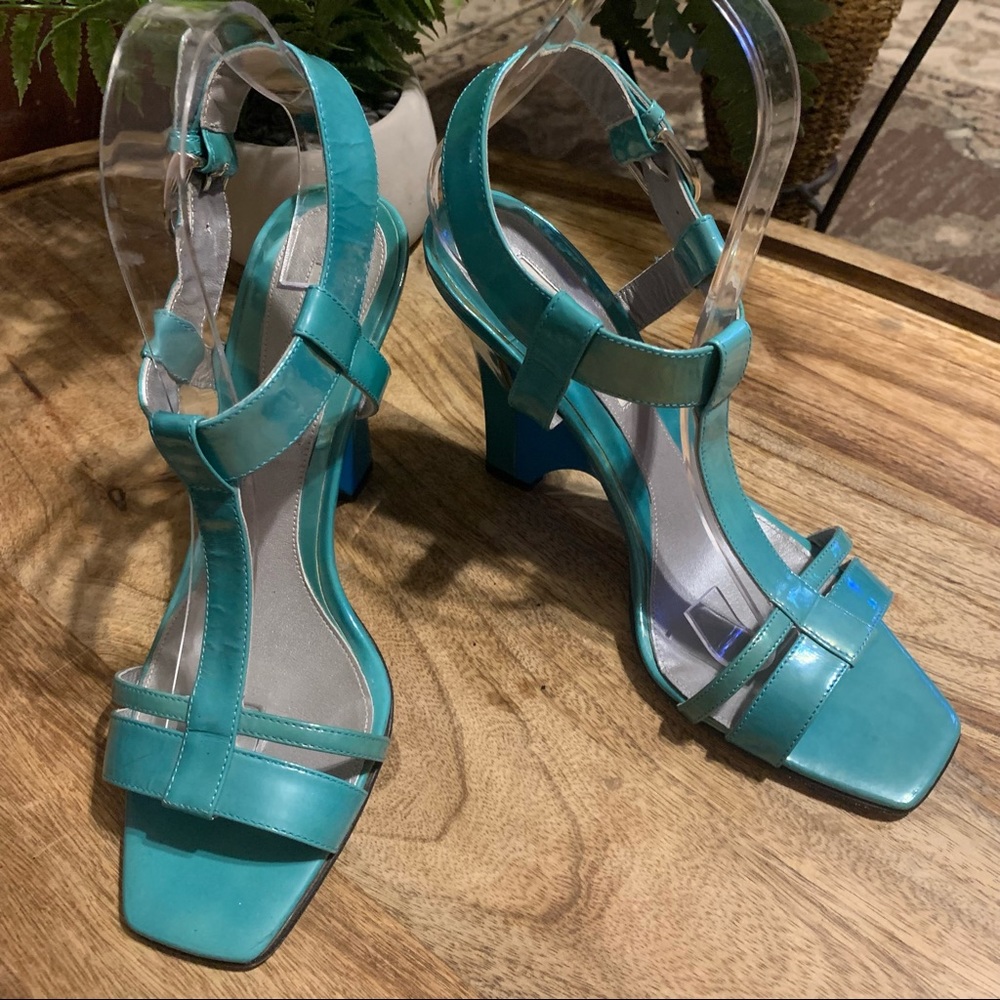 Turquoise Strappy Block Heel Sandals - Women - Picture 3 of 9